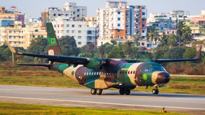 লালমনিরহাট বিমানঘাঁটিতে বিমান প্রতিরক্ষা ও রাডার স্থাপন করছে বাংলাদেশ সেনাবাহিনী